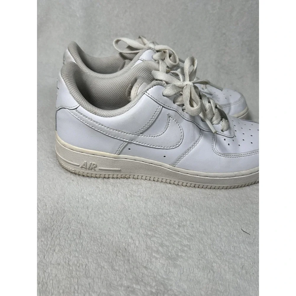 Nike Air Force 1 '07 Shoes Womens Size 8 White Leather Cushioned DD8959-100